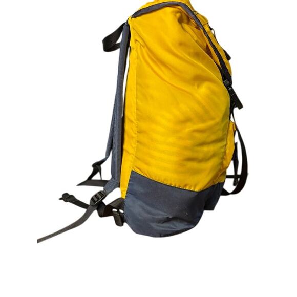 Vintage LL Bean Continental Backpack Rucksack Yellow Blue 90s Hiking - Picture 15 of 16